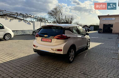 Хэтчбек Chevrolet Bolt EV 2017 в 