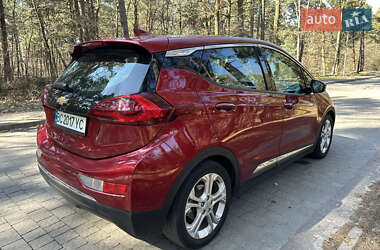 Хэтчбек Chevrolet Bolt EV 2021 в 