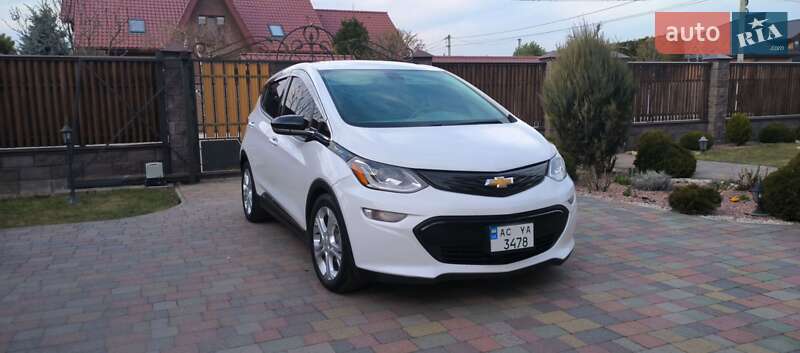 Хетчбек Chevrolet Bolt EV 2020 в 