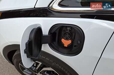 Хэтчбек Chevrolet Bolt EV 2023 в 