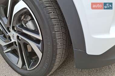 Хэтчбек Chevrolet Bolt EV 2023 в 