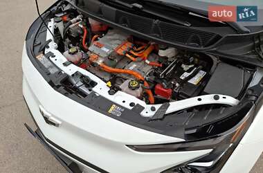 Хэтчбек Chevrolet Bolt EV 2023 в 