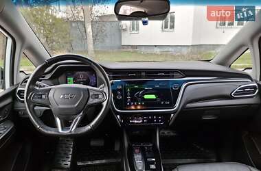 Хэтчбек Chevrolet Bolt EV 2023 в 
