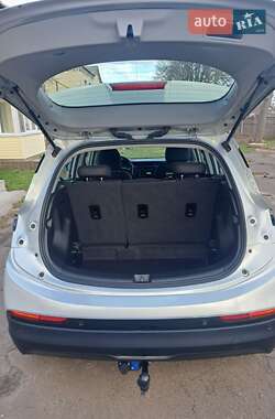 Хэтчбек Chevrolet Bolt EV 2023 в 