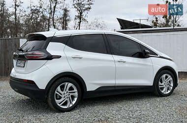 Хетчбек Chevrolet Bolt EV 2022 в 