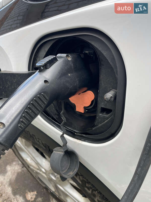 Хетчбек Chevrolet Bolt EV 2017 в Києві