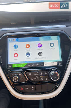 Хетчбек Chevrolet Bolt EV 2021 в 
