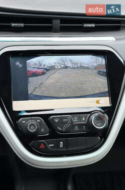 Хетчбек Chevrolet Bolt EV 2019 в 