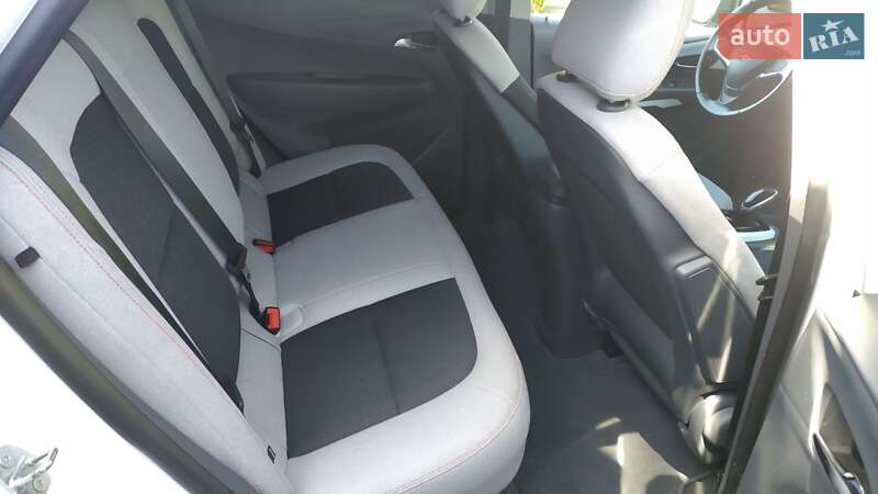Хэтчбек Chevrolet Bolt EV 2020 в Костополе