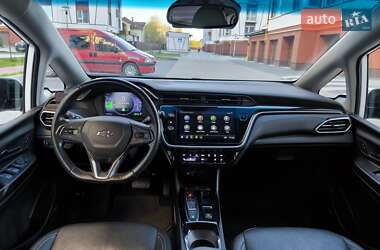 Хэтчбек Chevrolet Bolt EV 2023 в 