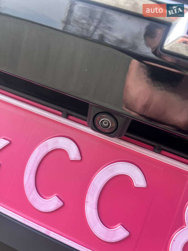 Хэтчбек Chevrolet Bolt EV 2023 в Киеве