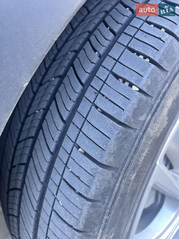 Хэтчбек Chevrolet Bolt EV 2023 в Киеве