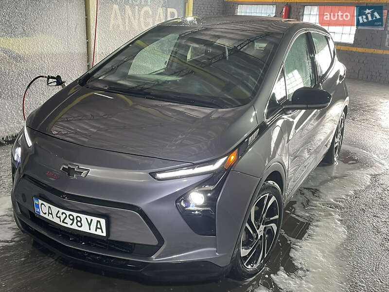Хетчбек Chevrolet Bolt EV 2023 в 