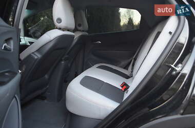 Хэтчбек Chevrolet Bolt EV 2021 в 
