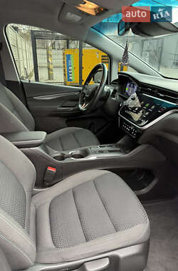 Хэтчбек Chevrolet Bolt EV 2023 в 