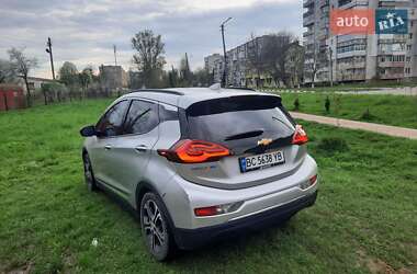Хэтчбек Chevrolet Bolt EV 2017 в 