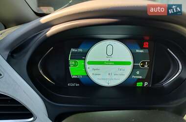 Хэтчбек Chevrolet Bolt EV 2019 в 