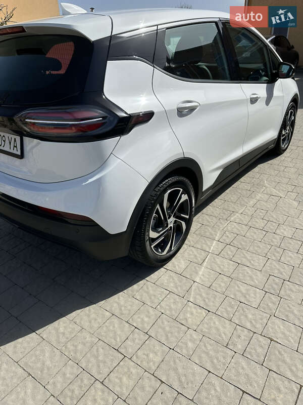 Хетчбек Chevrolet Bolt EV 2023 в Тернополі