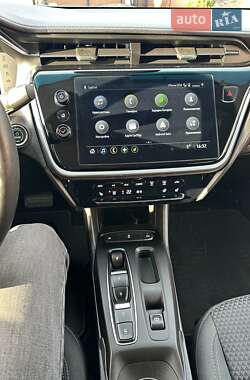 Хэтчбек Chevrolet Bolt EV 2022 в 