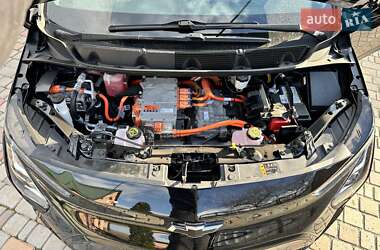 Хэтчбек Chevrolet Bolt EV 2022 в 
