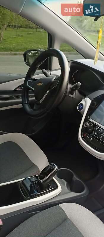 Хетчбек Chevrolet Bolt EV 2016 в Львові