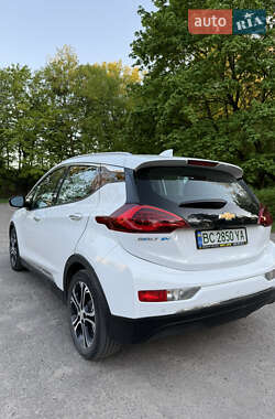 Хэтчбек Chevrolet Bolt EV 2020 в 