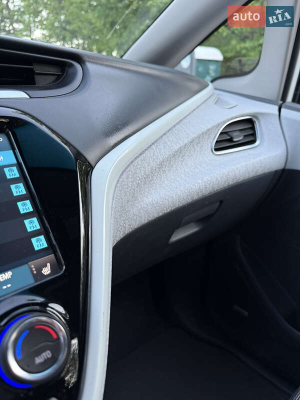 Хэтчбек Chevrolet Bolt EV 2020 в Львове