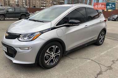 Хэтчбек Chevrolet Bolt EV 2018 в 