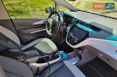 Хэтчбек Chevrolet Bolt EV 2019 в 