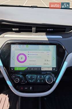 Хетчбек Chevrolet Bolt EV 2018 в 