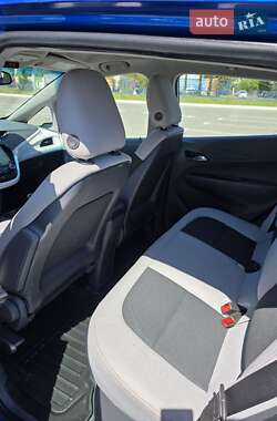 Хетчбек Chevrolet Bolt EV 2018 в 