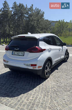 Хэтчбек Chevrolet Bolt EV 2019 в 