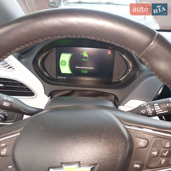 Хетчбек Chevrolet Bolt EV 2017 в Києві