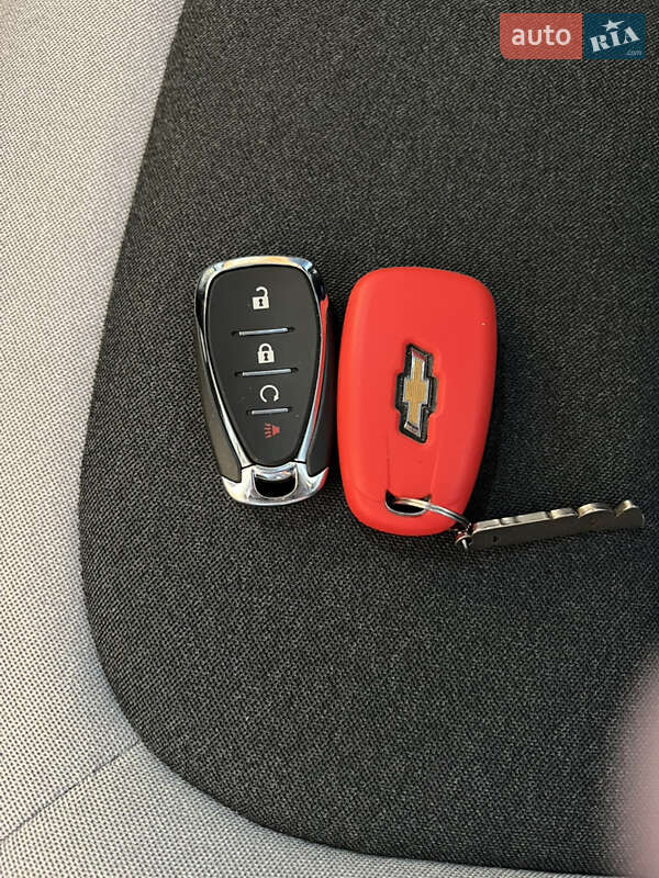 Хетчбек Chevrolet Bolt EV 2017 в Богородчанах