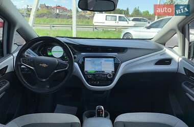 Хэтчбек Chevrolet Bolt EV 2020 в 
