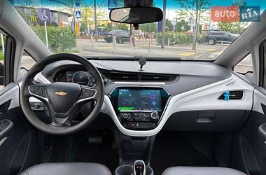Хэтчбек Chevrolet Bolt EV 2017 в 