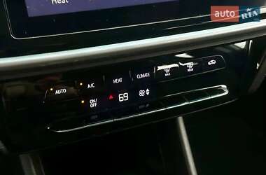 Хетчбек Chevrolet Bolt EV 2022 в 