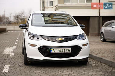 Хэтчбек Chevrolet Bolt EV 2021 в 