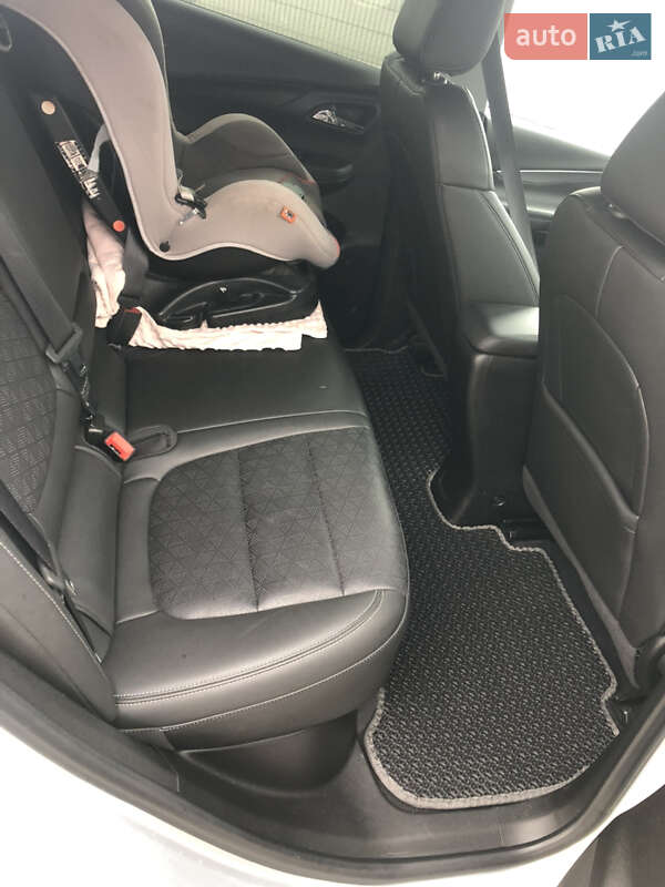 Хэтчбек Chevrolet Bolt EV 2023 в Львове фото 13 Хэтчбек Chevrolet Bolt EV 2023 в Львове