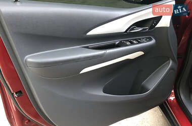 Хетчбек Chevrolet Bolt EV 2017 в 