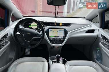 Хэтчбек Chevrolet Bolt EV 2018 в 