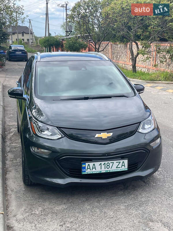 Хэтчбек Chevrolet Bolt EV 2017 в Ужгороде фото 2 Хэтчбек Chevrolet Bolt EV 2017 в Ужгороде