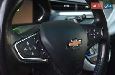 Хетчбек Chevrolet Bolt EV 2021 в 