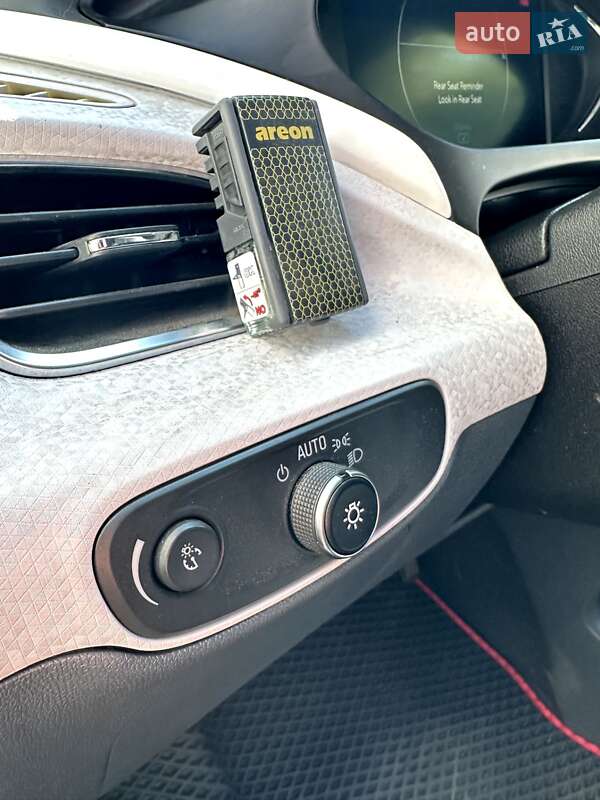 Хетчбек Chevrolet Bolt EV 2017 в Івано-Франківську