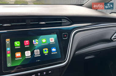 Хэтчбек Chevrolet Bolt EV 2022 в 