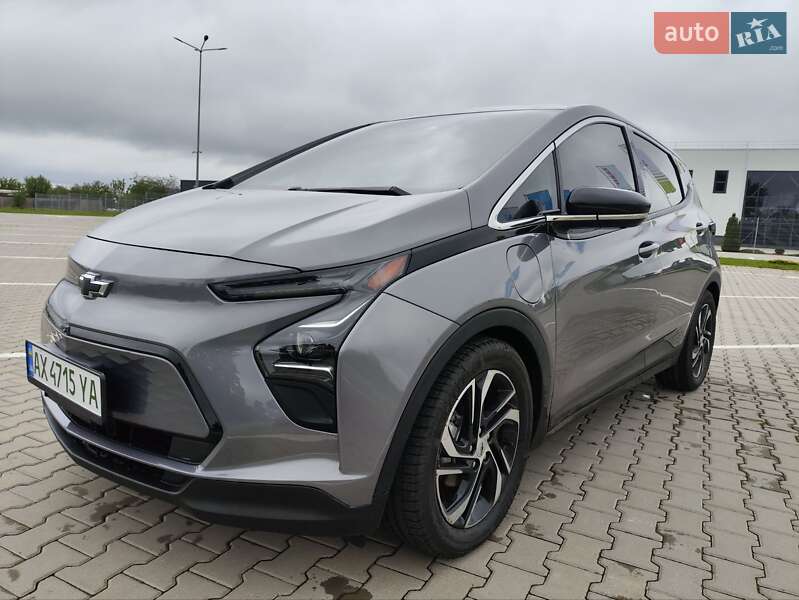 Хэтчбек Chevrolet Bolt EV 2022 в 
