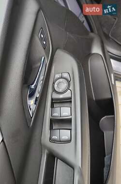 Хэтчбек Chevrolet Bolt EV 2022 в 