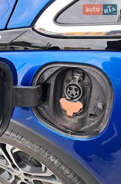 Хетчбек Chevrolet Bolt EV 2021 в 