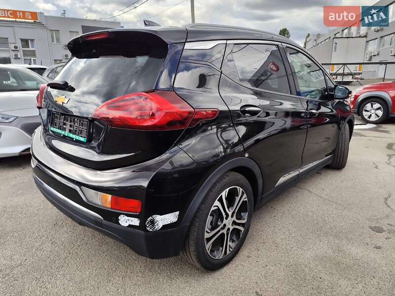 Хэтчбек Chevrolet Bolt EV 2017 в Киеве