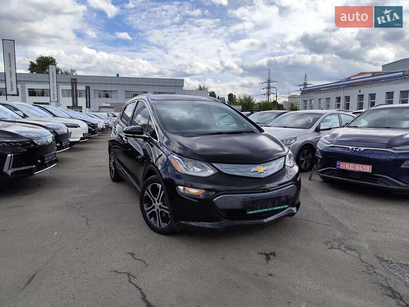 Хэтчбек Chevrolet Bolt EV 2017 в Киеве